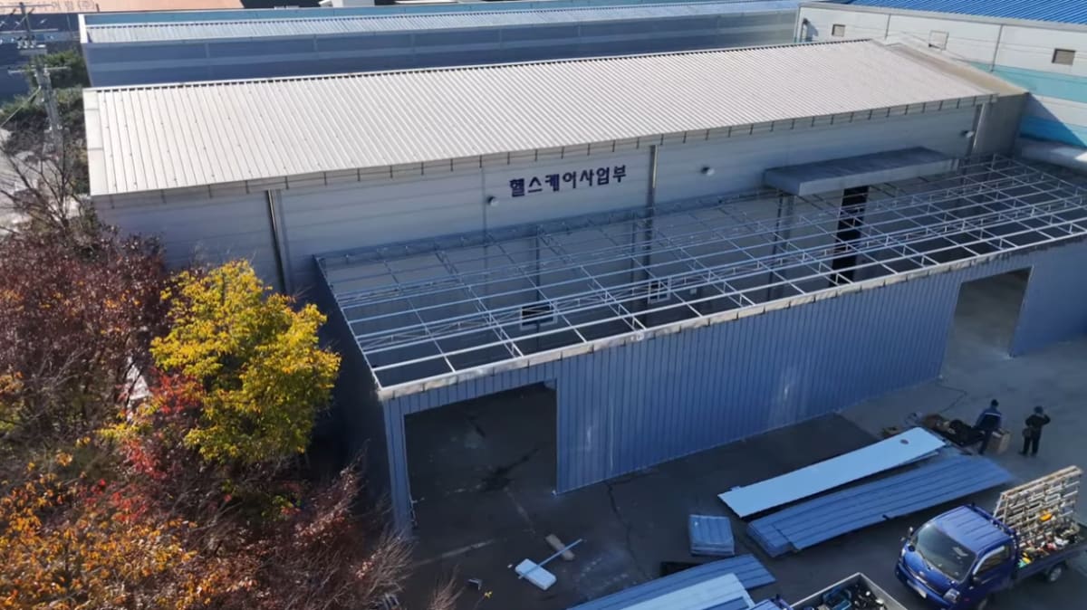 돈사 지붕 샌드위치 판넬 vs 축사 가설건축 PVC 판넬 당신의 선택은