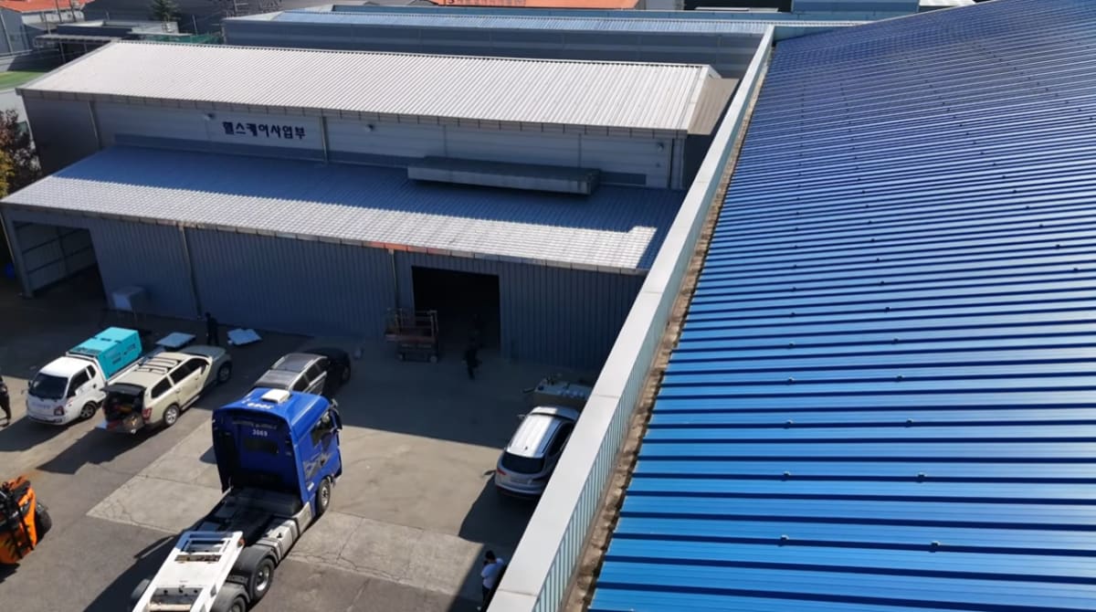 가설건축 조립식 판넬(뉴세라) 지붕 색상과 디자인으로 완성하는 건축물의 첫인상